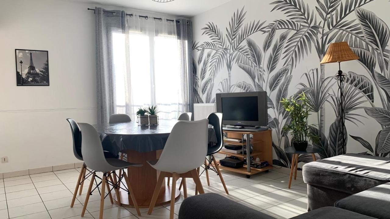 Disney, Sunny Comfortable 2 Bedrooms Family Apartment, 8 Pers, Wifi, Netflix Chessy  Bagian luar foto
